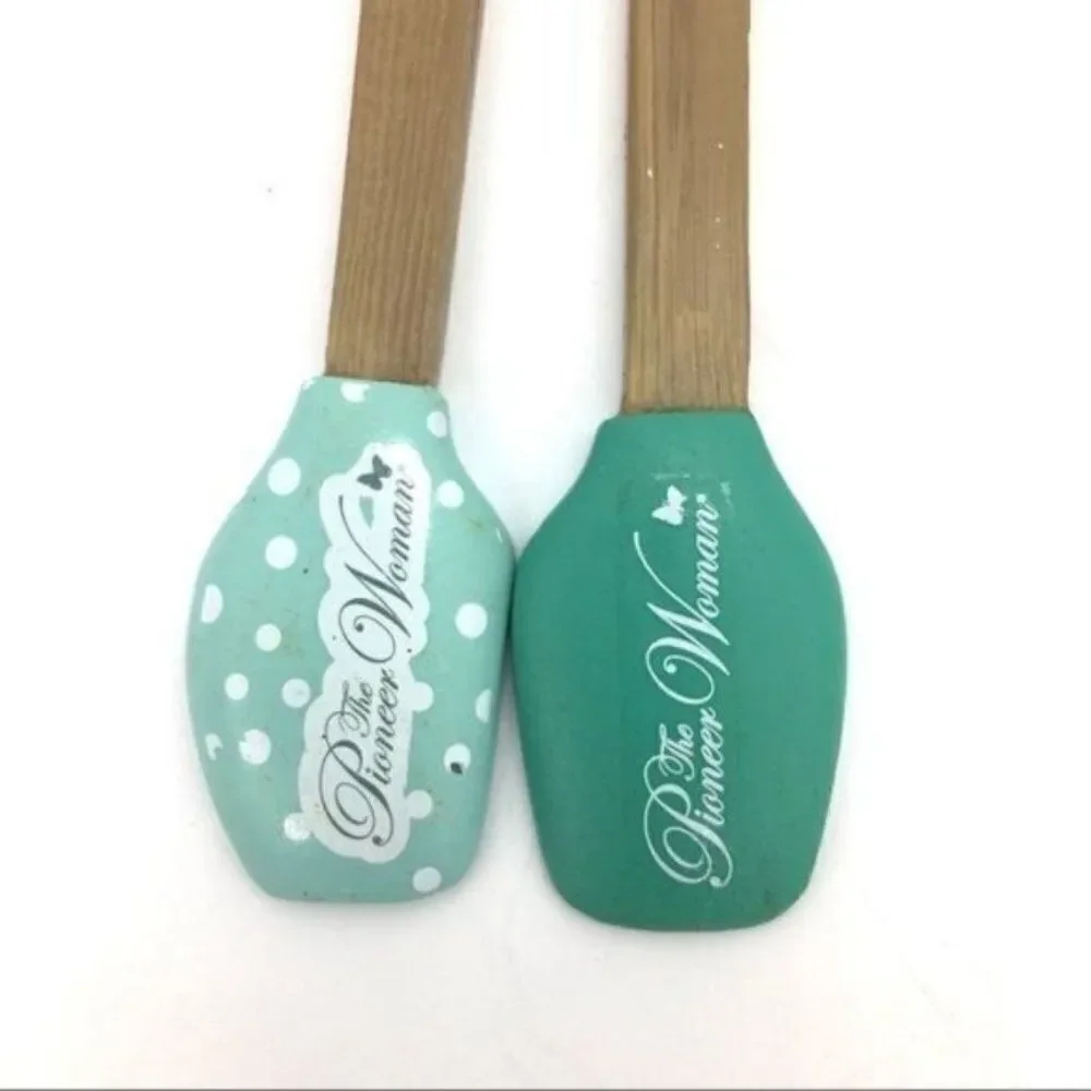 Pioneer Woman Holiday Ornaments 2021 Set Of 4 Rolling Pin Measuring Cup Spatulas